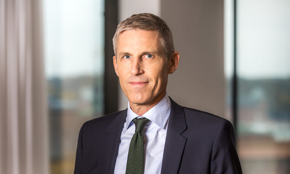 Porträttbild av Johan Henningsson