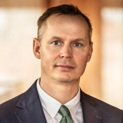 Porträttbild på Erik Mattsson, styrelseledamot.